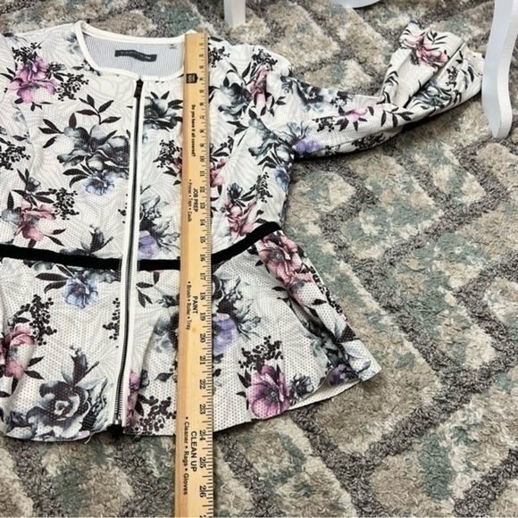 Bagatelle Womens Perforated Vegan Leather Peplum Jacket Floral Print Medium - Picture 10 of 13